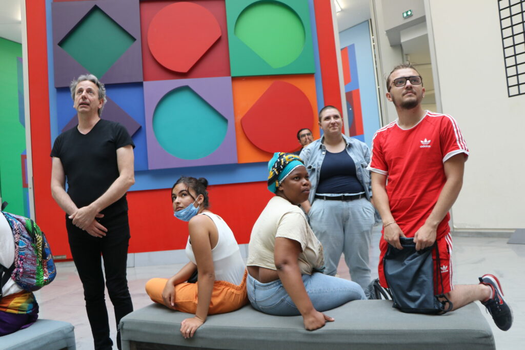 Les stagiaires de l'E2C Marseille Romain-Rolland passent à journée au musée Vasarely
